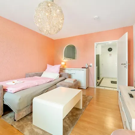 公寓 Stilvolles City-apartment Mit Balkon & Parkplatz, Naehe Frankfurt 美茵河畔哈瑙